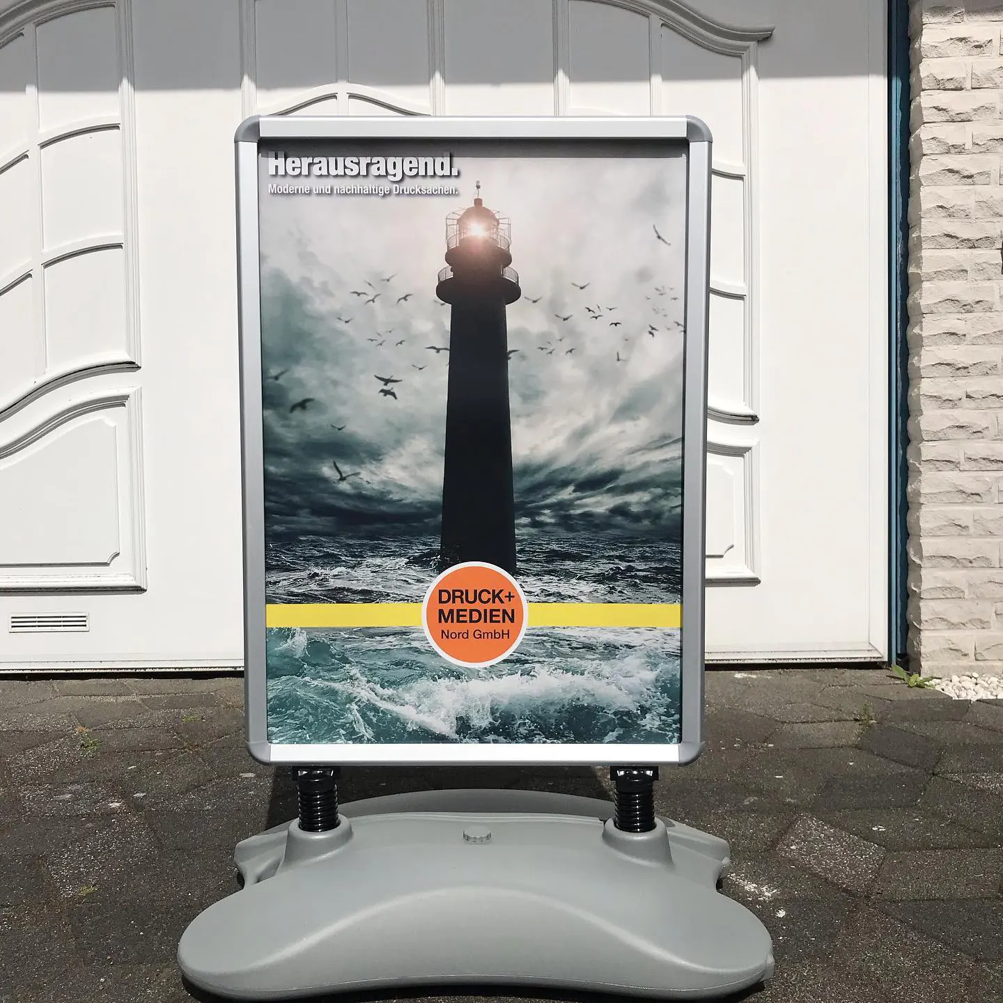 Kundenstopper bis DIN A0 für hohe Windlasten